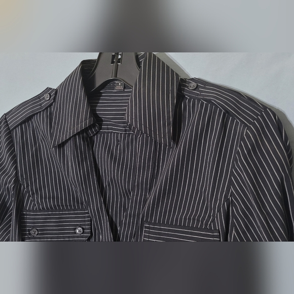 Express Design Studio • Button Down - Picture 2 of 10